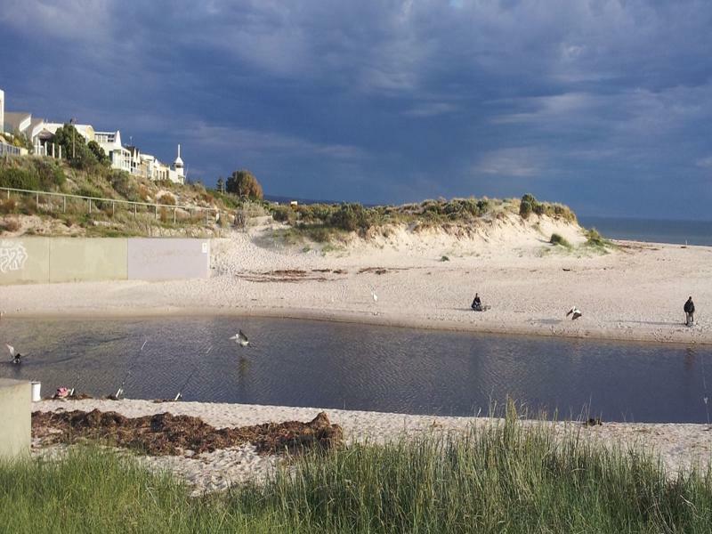 Acushla Accommodation Esplanade Living Self Check-In Self Check-Out West Beach Εξωτερικό φωτογραφία